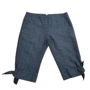 ETT Twa Textured Wool Bow Hem Capri Shorts